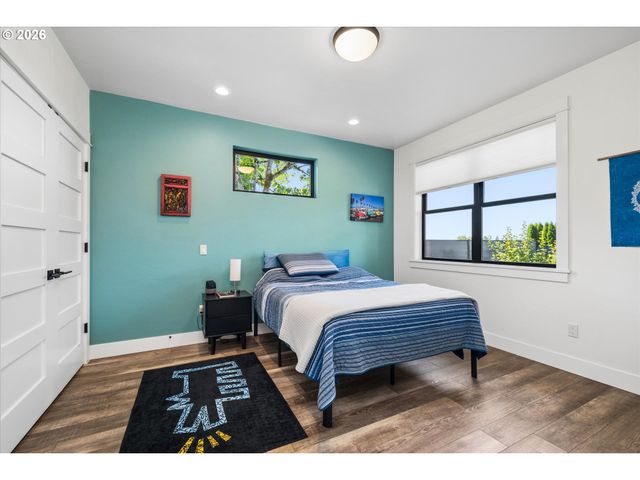 1179 HYDE PARK Pl, Eugene, OR 97401
