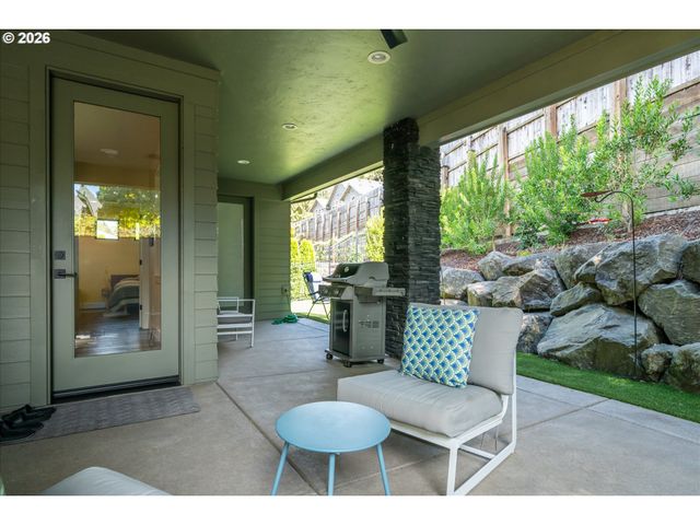 1179 HYDE PARK Pl, Eugene, OR 97401