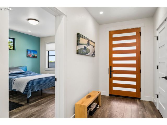 1179 HYDE PARK Pl, Eugene, OR 97401