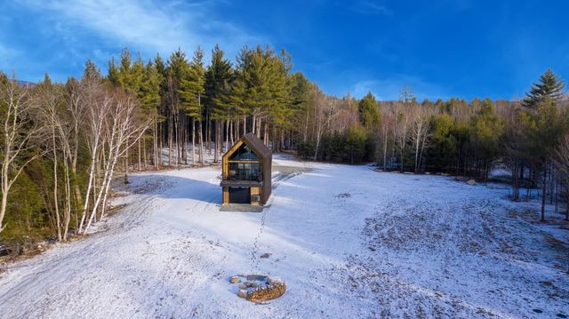 109 Winhall Hollow Road, Winhall, VT 05340