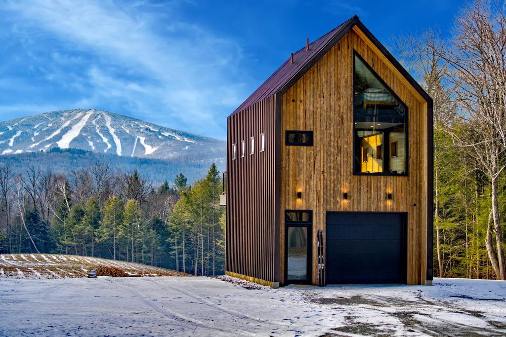 109 Winhall Hollow Road, Winhall, VT 05340
