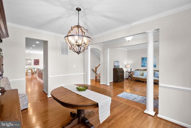26042 FIRST FROST WAY, Chantilly, VA 20152