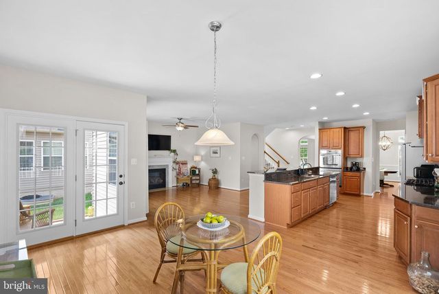 26042 FIRST FROST WAY, Chantilly, VA 20152