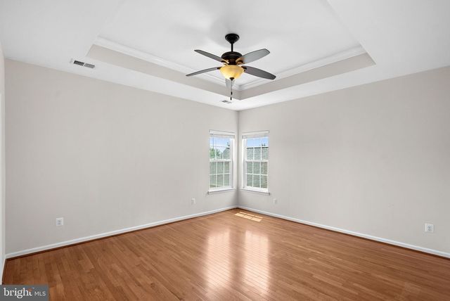 26042 FIRST FROST WAY, Chantilly, VA 20152