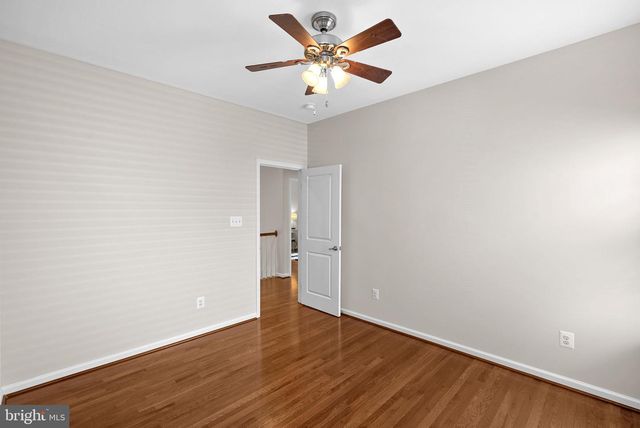 26042 FIRST FROST WAY, Chantilly, VA 20152