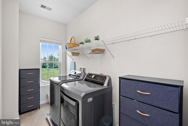 26042 FIRST FROST WAY, Chantilly, VA 20152