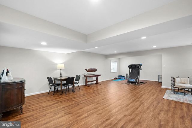 26042 FIRST FROST WAY, Chantilly, VA 20152