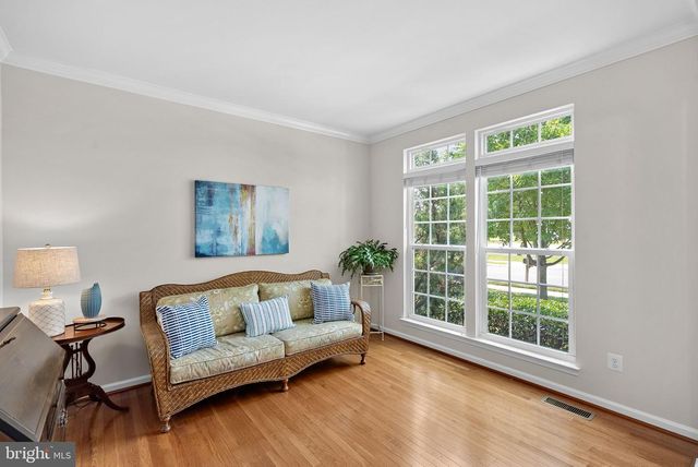 26042 FIRST FROST WAY, Chantilly, VA 20152