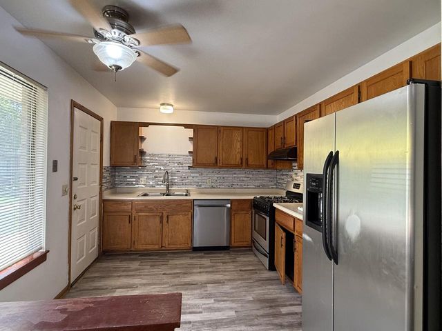 6293 W Port AVENUE, Milwaukee, WI 53223