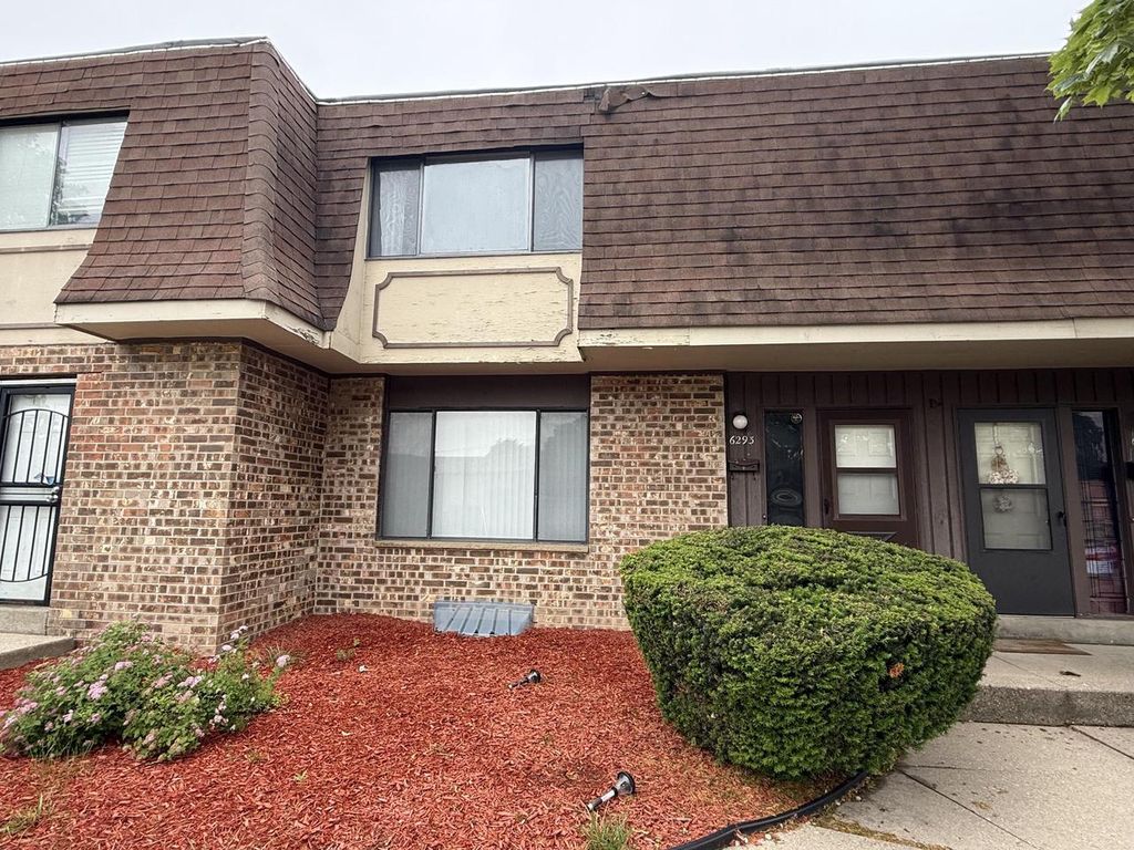 6293 W Port AVENUE, Milwaukee, WI 53223