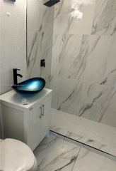 1971 Wilmington St, Opa-locka, FL 33054