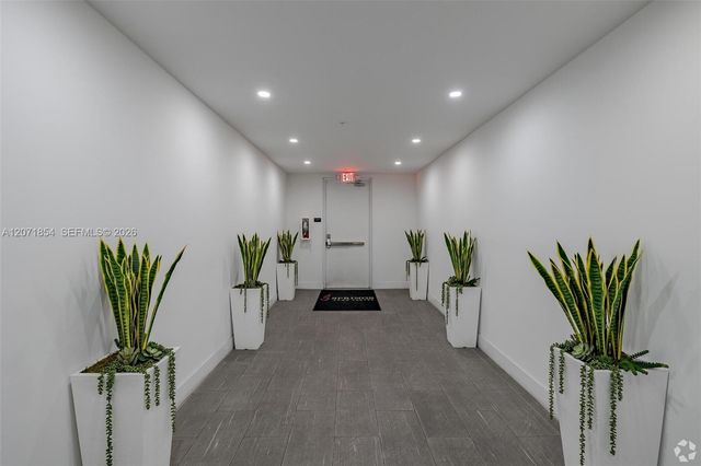 1 Curtiss Parkway 313, Miami Springs, FL 33166