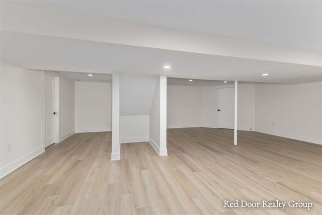578 Arrowhead Avenue, Grand Rapids, MI 49546
