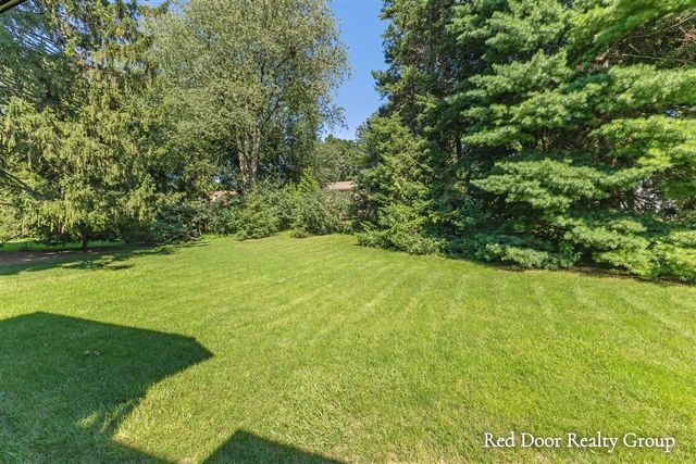 578 Arrowhead Avenue, Grand Rapids, MI 49546