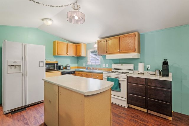 68 Gulf Road, Greenfield, NH 03047
