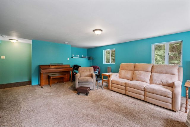 68 Gulf Road, Greenfield, NH 03047