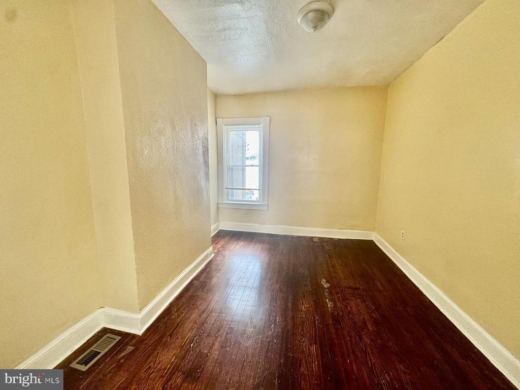 1942 W FAYETTE ST, Baltimore, MD 21223
