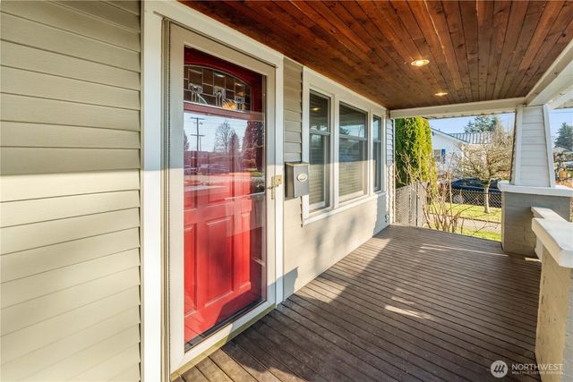 1705 Marshall Avenue, Enumclaw, WA 98022