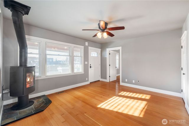 1705 Marshall Avenue, Enumclaw, WA 98022