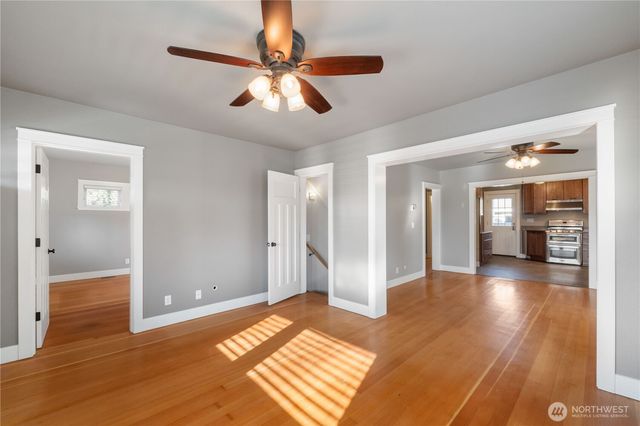 1705 Marshall Avenue, Enumclaw, WA 98022