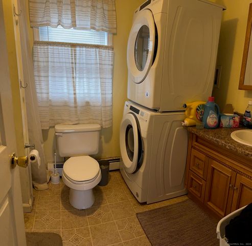 19 Bolles Street, Putnam, CT 06260