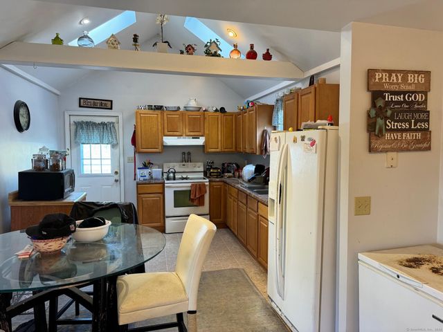 19 Bolles Street, Putnam, CT 06260