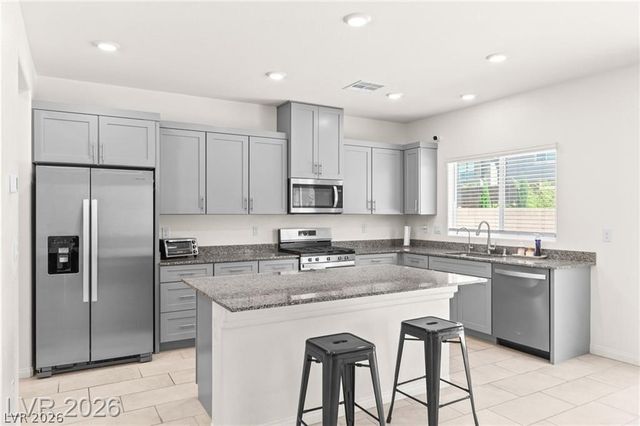1880 Vass Springs Place, North Las Vegas, NV 89084