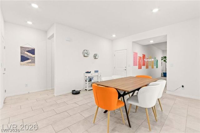 1880 Vass Springs Place, North Las Vegas, NV 89084