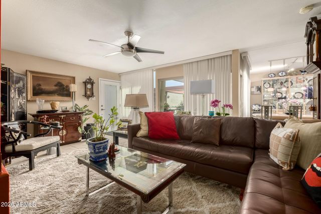 1241 E MEDLOCK Drive 213, Phoenix, AZ 85014