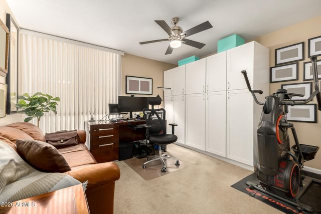 1241 E MEDLOCK Drive 213, Phoenix, AZ 85014