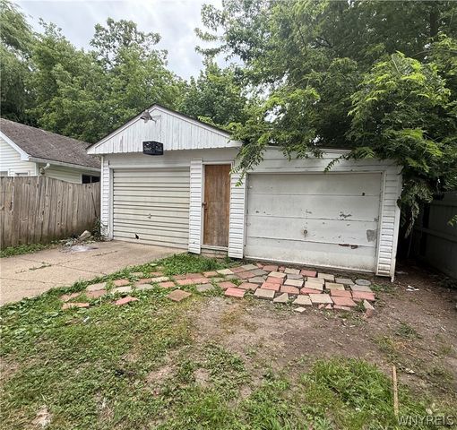 48 Theodore Street, Buffalo, NY 14211