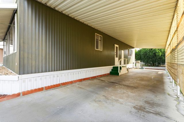 630 W Hermosa Street Spc 6, Lindsay, CA 93247