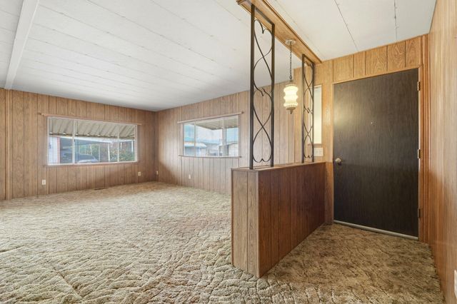 630 W Hermosa Street Spc 6, Lindsay, CA 93247