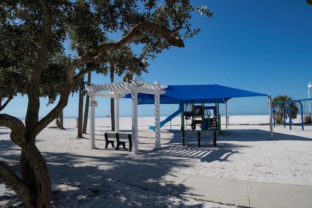 8565 W GULF BOULEVARD 17S, St Petersburg, FL 33706