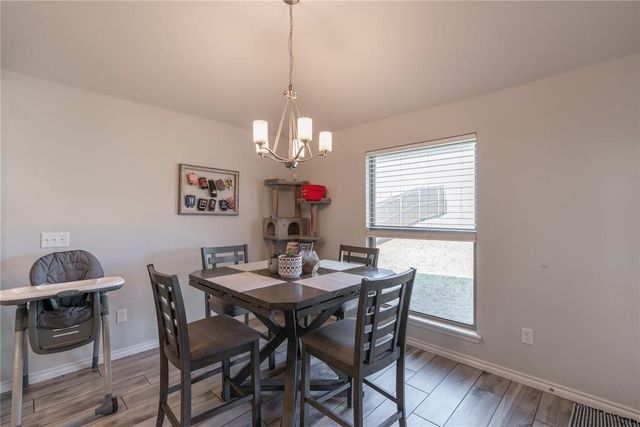 13809 Village Cove, Piedmont, OK 73078