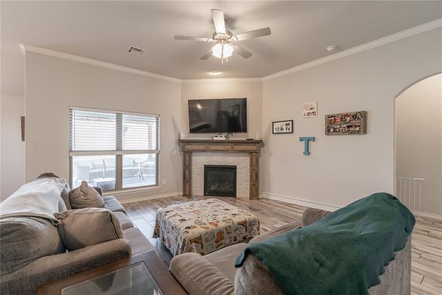 13809 Village Cove, Piedmont, OK 73078