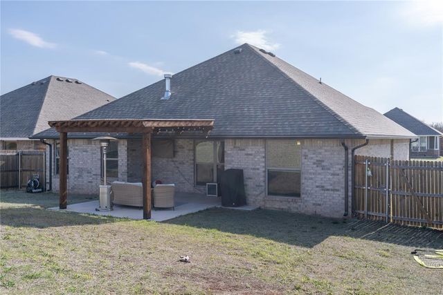 13809 Village Cove, Piedmont, OK 73078