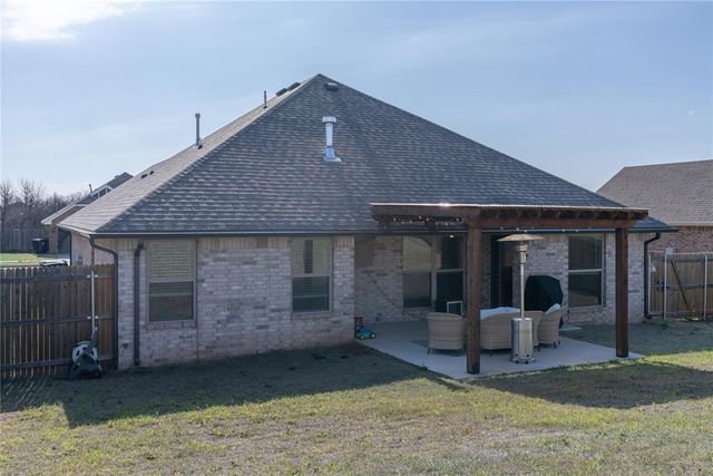 13809 Village Cove, Piedmont, OK 73078