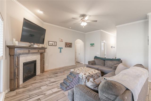 13809 Village Cove, Piedmont, OK 73078