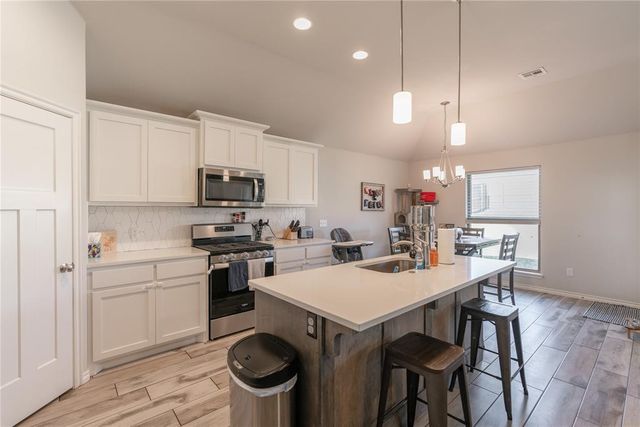 13809 Village Cove, Piedmont, OK 73078