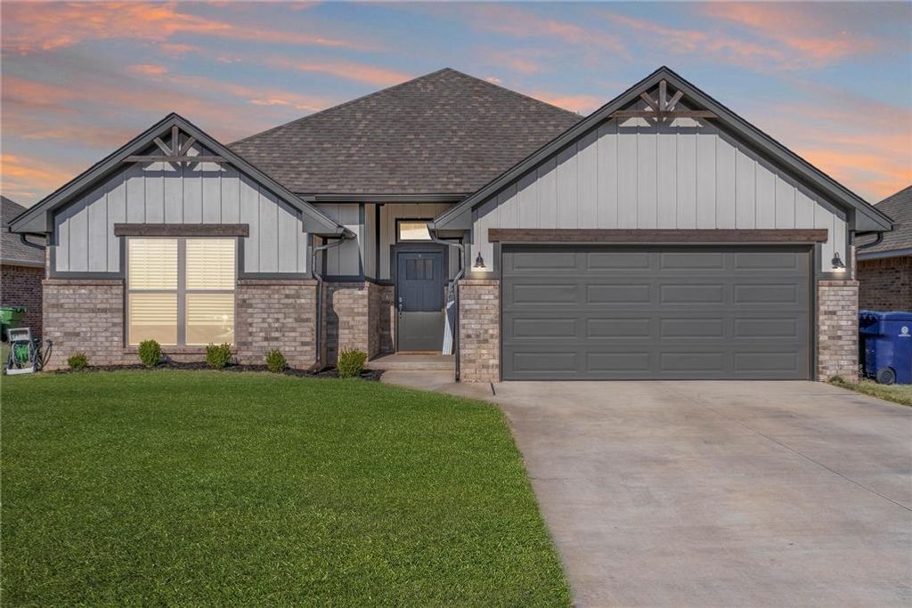 13809 Village Cove, Piedmont, OK 73078