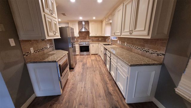 13307 Lynnville Drive, Houston, TX 77065