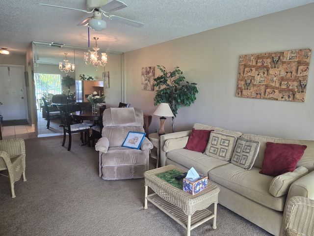 135 LAKE MERYL Drive, West Palm Beach, FL 33411