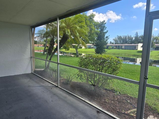 135 LAKE MERYL Drive, West Palm Beach, FL 33411