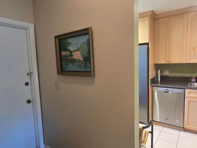 135 LAKE MERYL Drive, West Palm Beach, FL 33411