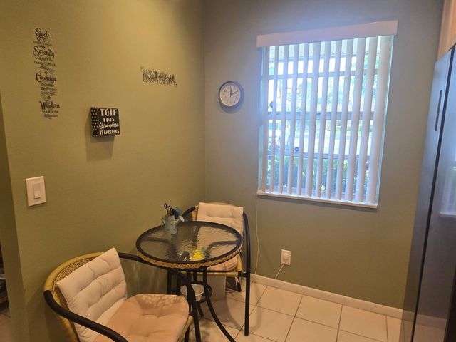 135 LAKE MERYL Drive, West Palm Beach, FL 33411