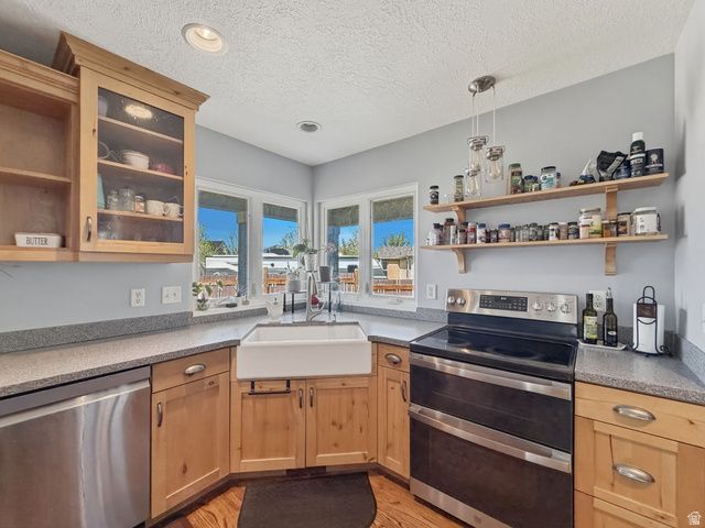 13844 S BELLE ISIS BAY, Herriman, UT 84096