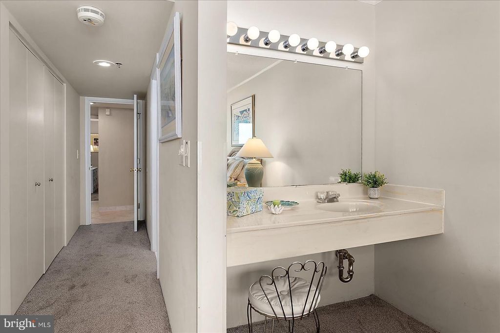 Image 34 of property listing at 9800 COASTAL HWY #607, Ocean City, MD 21842