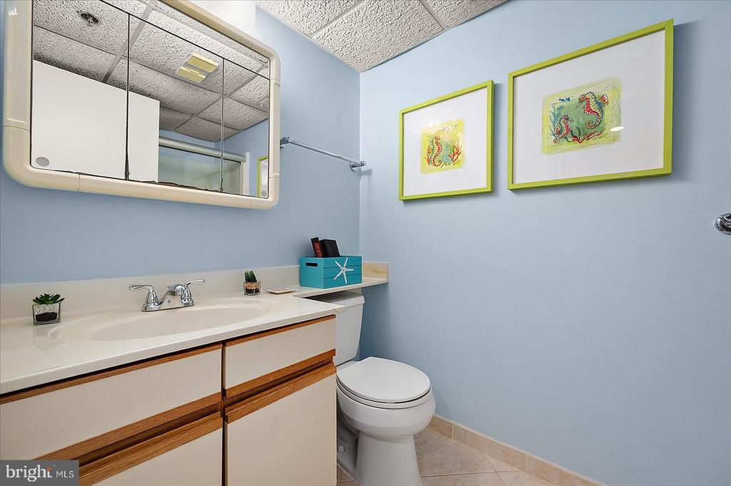 Image 35 of property listing at 9800 COASTAL HWY #607, Ocean City, MD 21842