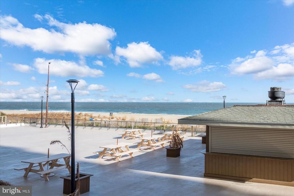 Image 61 of property listing at 9800 COASTAL HWY #607, Ocean City, MD 21842
